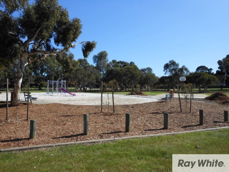 24 Hinkler Street, Kenwick WA 6107