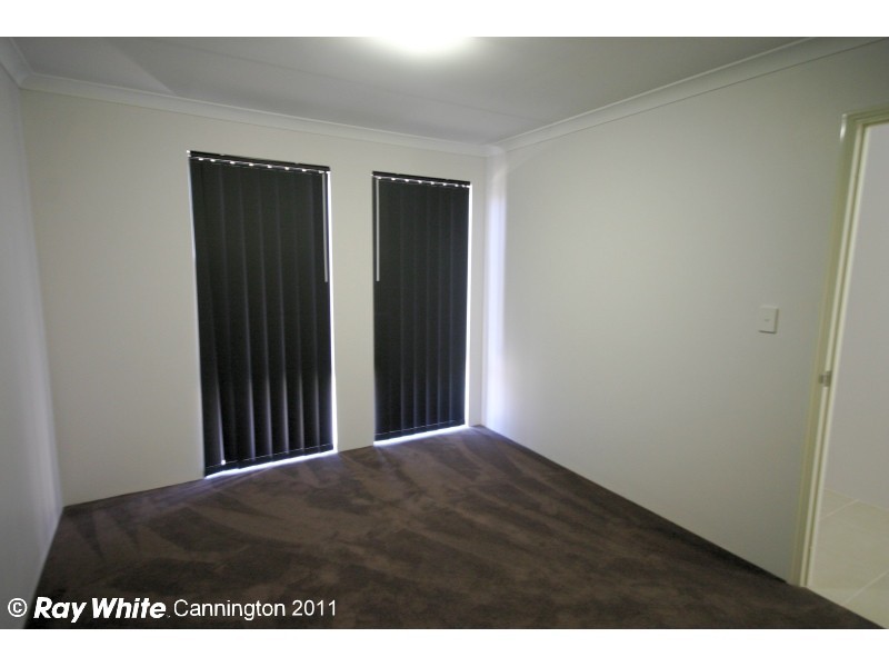 2c Leslie Street, Cannington WA 6107