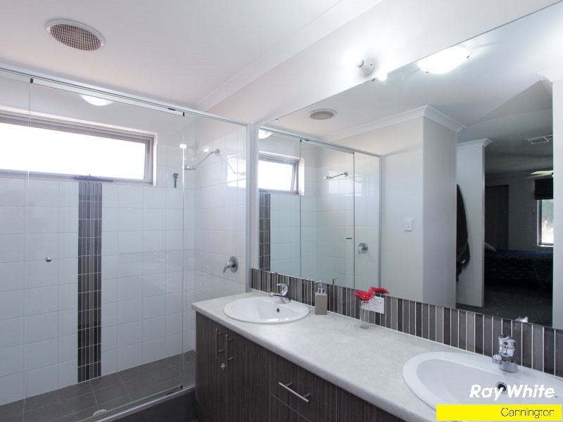9 Treemartin Place, East Cannington WA 6107