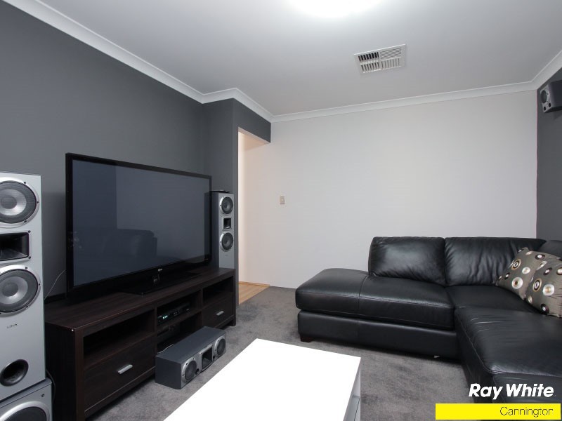 9 Treemartin Place, East Cannington WA 6107