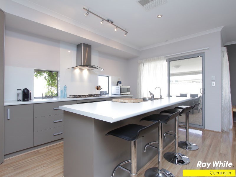 9 Treemartin Place, East Cannington WA 6107