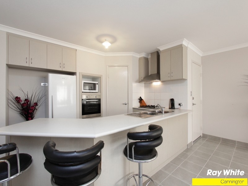 2/39 Russell Street, East Cannington WA 6107