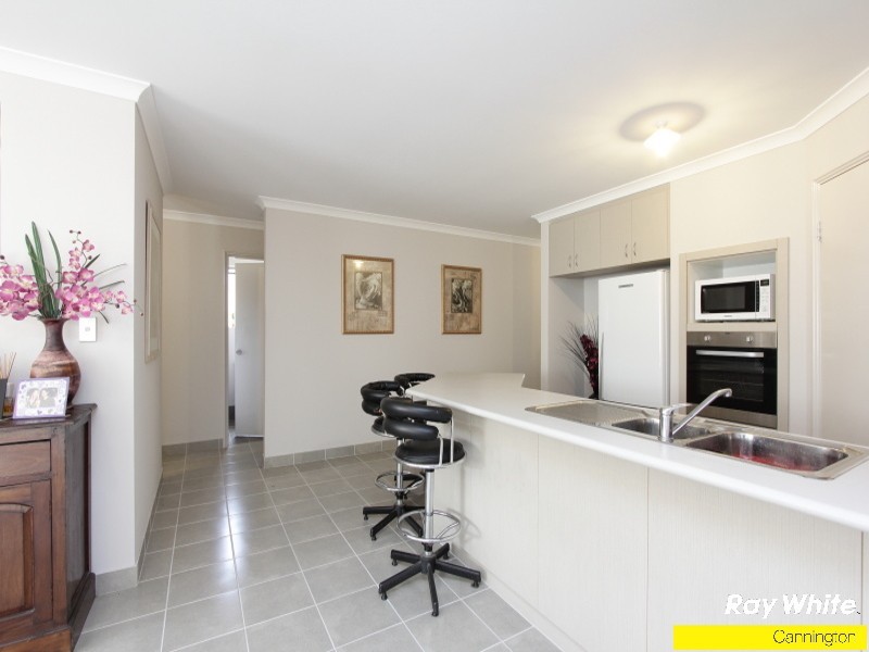 2/39 Russell Street, East Cannington WA 6107