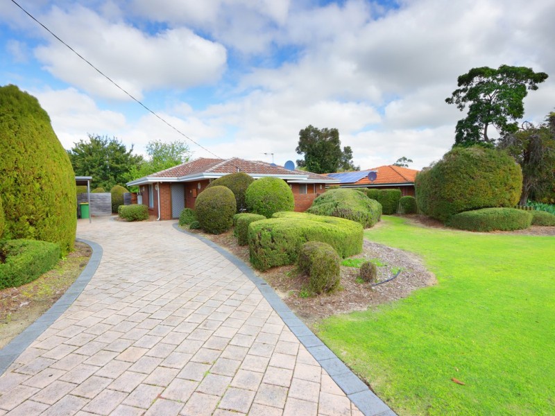 4 Duketon Way, Kenwick WA 6107