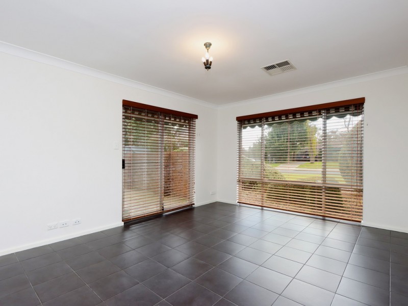 4 Duketon Way, Kenwick WA 6107