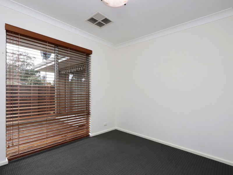 4 Duketon Way, Kenwick WA 6107