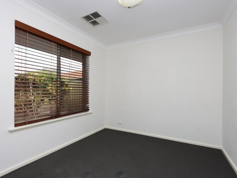 4 Duketon Way, Kenwick WA 6107