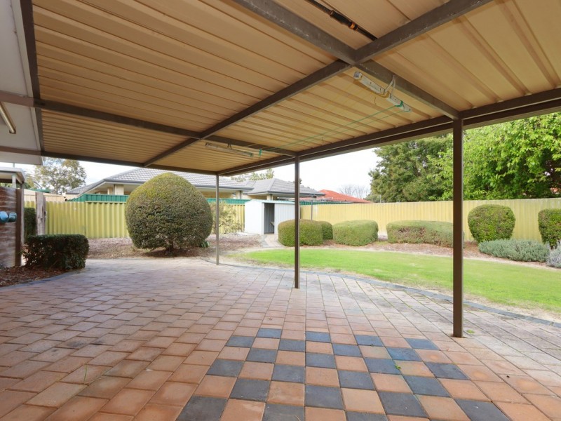 4 Duketon Way, Kenwick WA 6107
