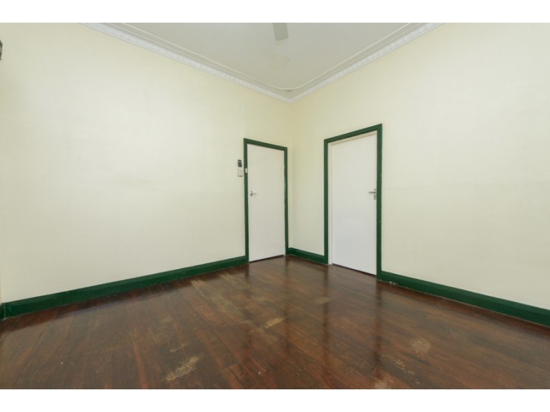 31 Fitzroy Street, Queens Park WA 6107