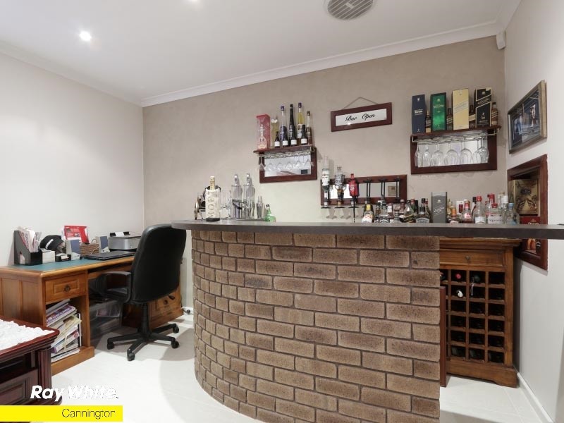 100 Jubilee Street, Beckenham WA 6107