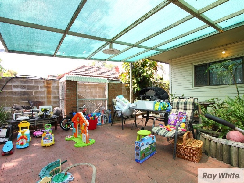 2 North Street, Beckenham WA 6107
