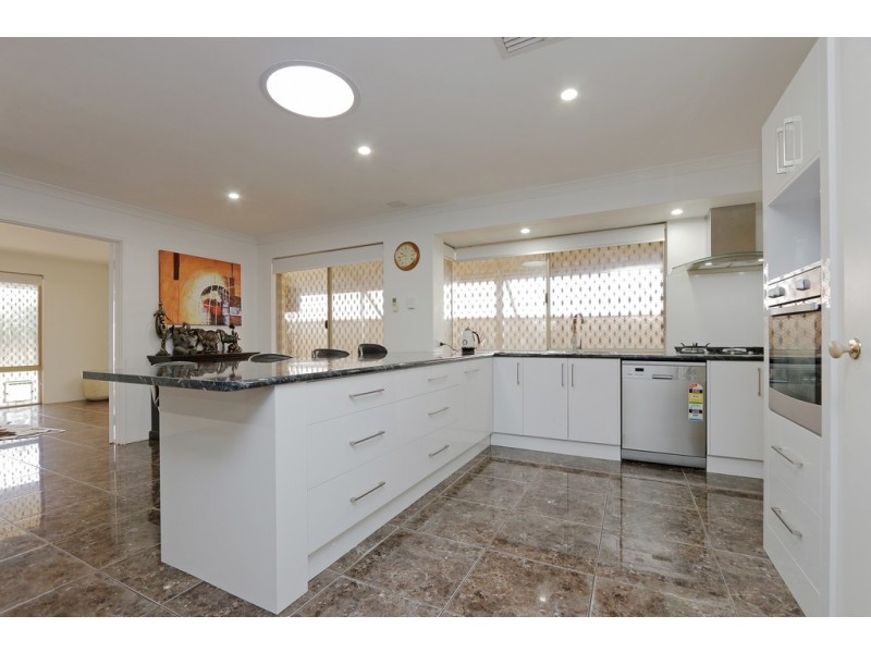 256 William Street, Beckenham WA 6107