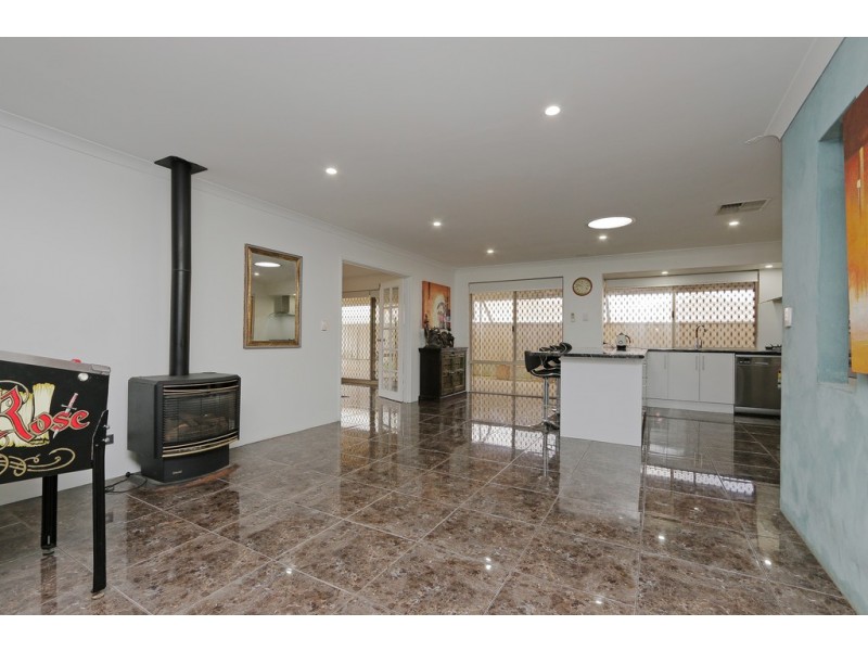 256 William Street, Beckenham WA 6107