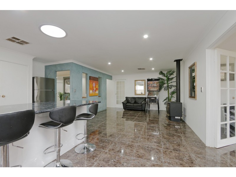 256 William Street, Beckenham WA 6107