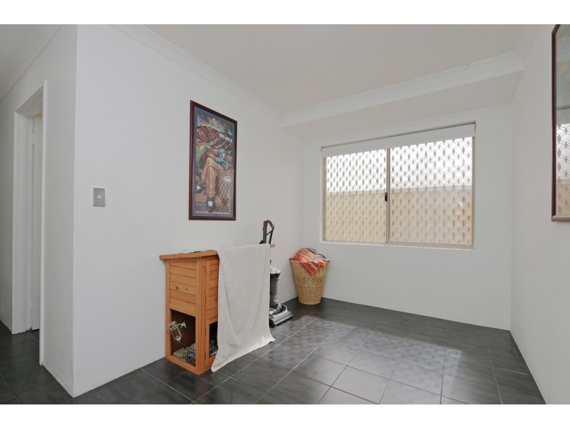 256 William Street, Beckenham WA 6107