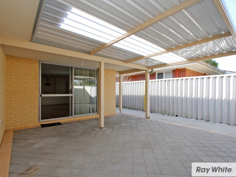 19A Hartfield Street, Queens Park WA 6107