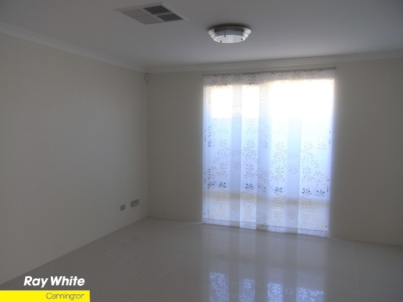 64 Flametree Boulevard, Harrisdale WA 6112