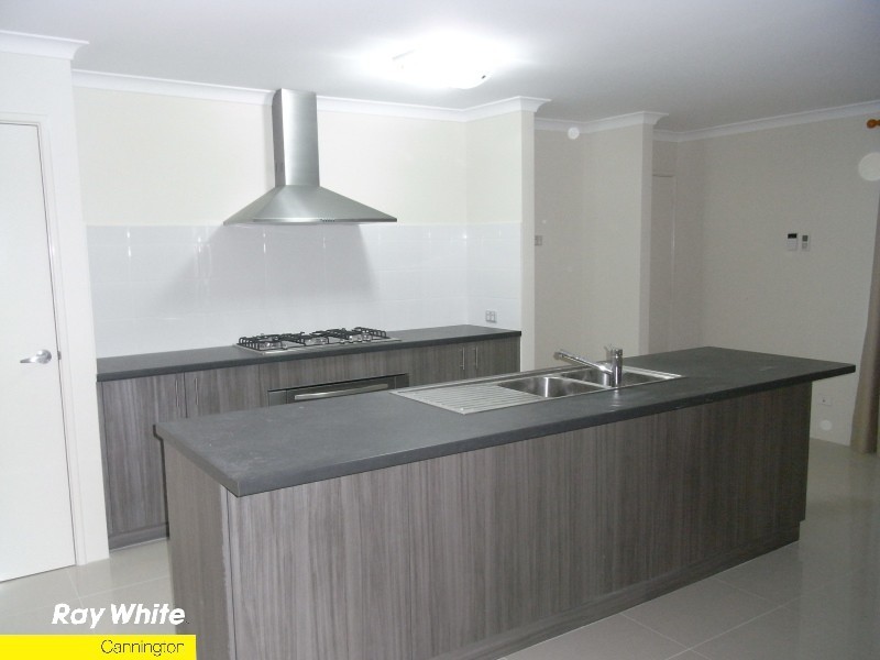 64 Flametree Boulevard, Harrisdale WA 6112