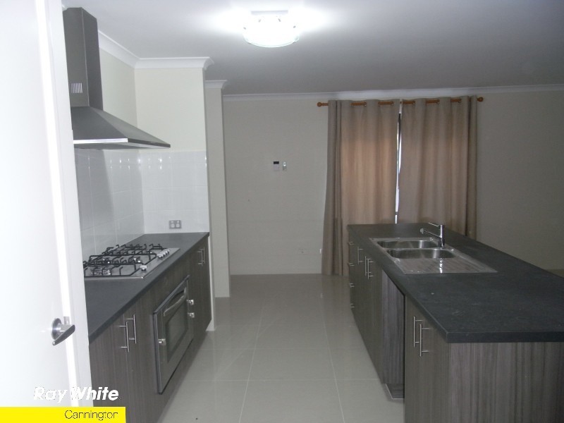 64 Flametree Boulevard, Harrisdale WA 6112