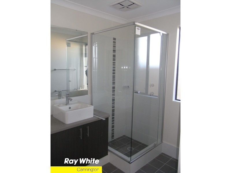 64 Flametree Boulevard, Harrisdale WA 6112