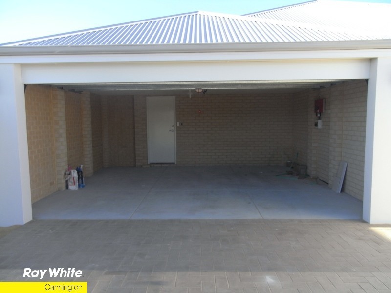 64 Flametree Boulevard, Harrisdale WA 6112