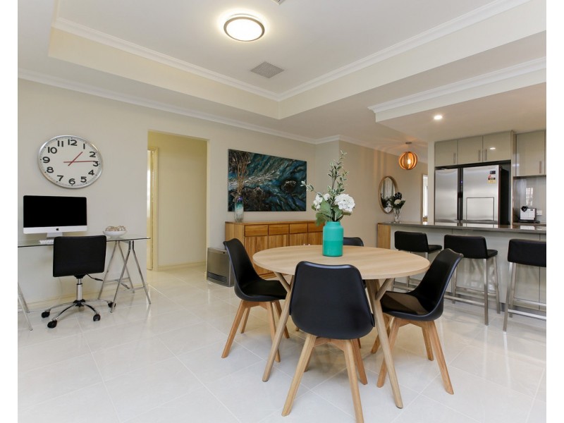 4/121 Gibbs Street, East Cannington WA 6107