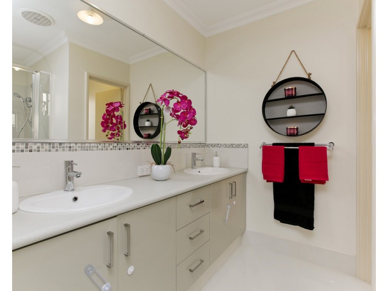 4/121 Gibbs Street, East Cannington WA 6107