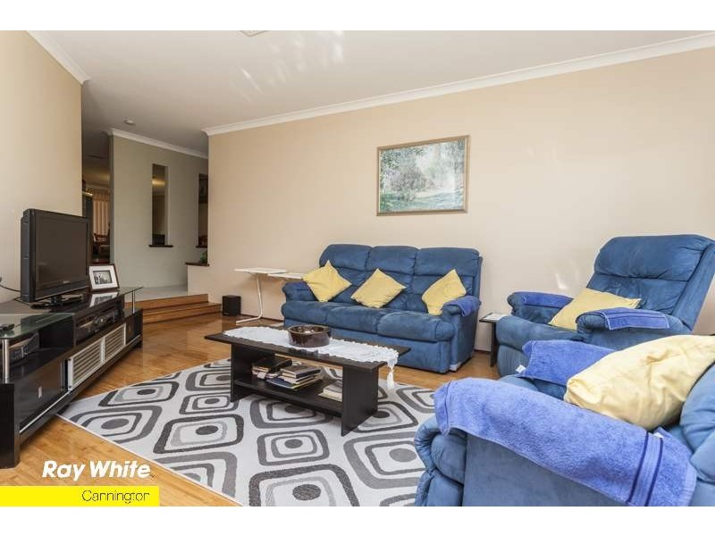 14 Taronga Drive, Kelmscott WA 6111