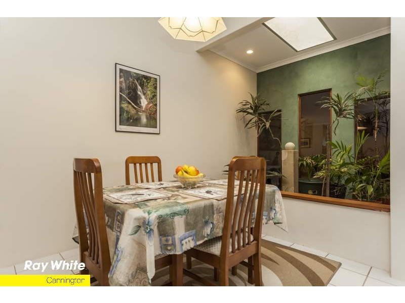 14 Taronga Drive, Kelmscott WA 6111