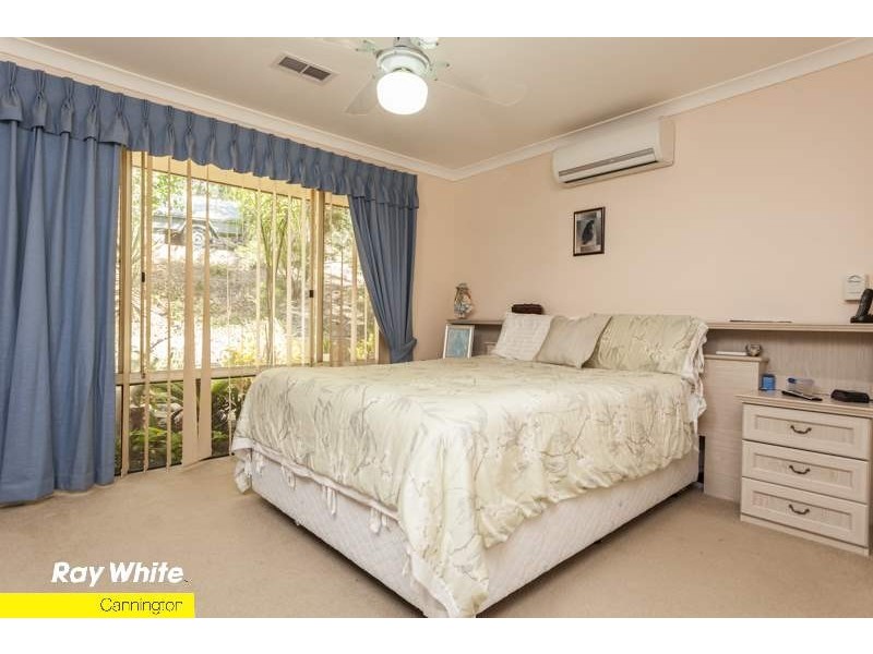 14 Taronga Drive, Kelmscott WA 6111