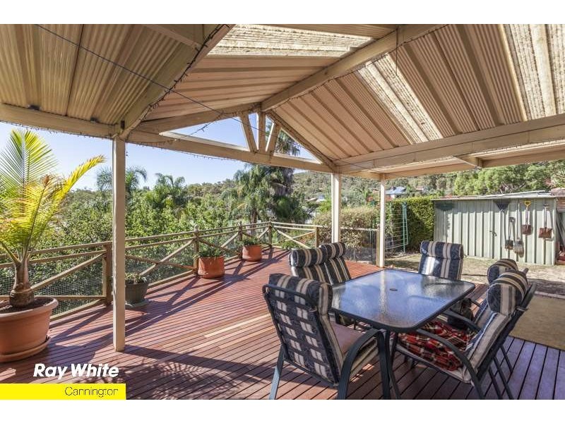 14 Taronga Drive, Kelmscott WA 6111