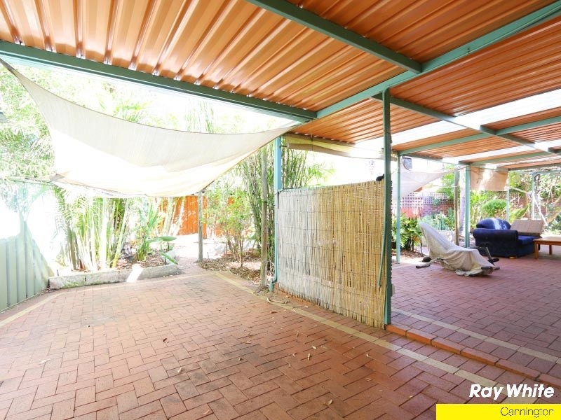 14 Lachlan Road, Thornlie WA 6108