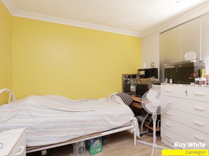 14 Lachlan Road, Thornlie WA 6108