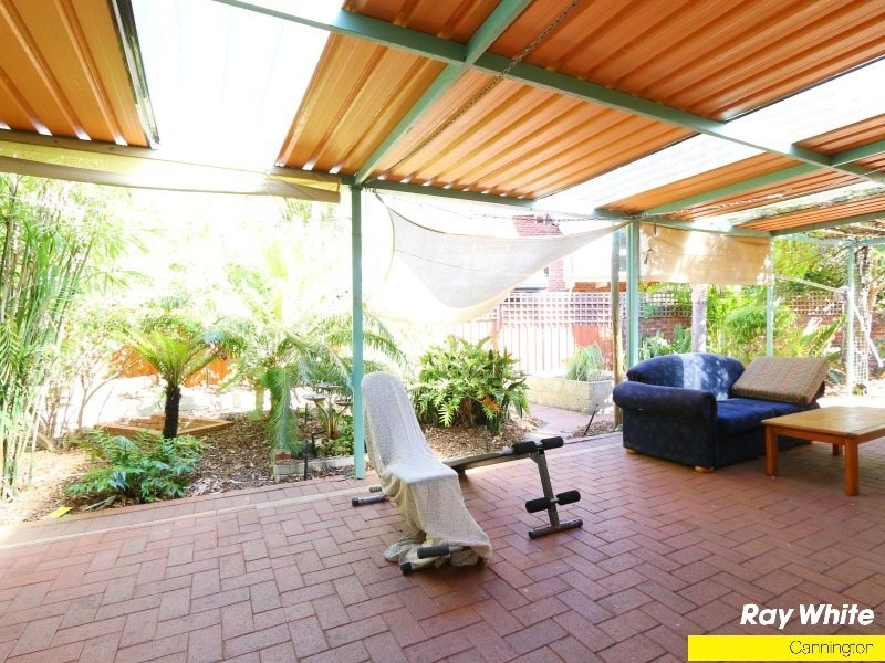 14 Lachlan Road, Thornlie WA 6108