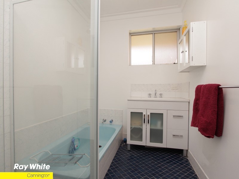 16 Aragon Way, Wilson WA 6107