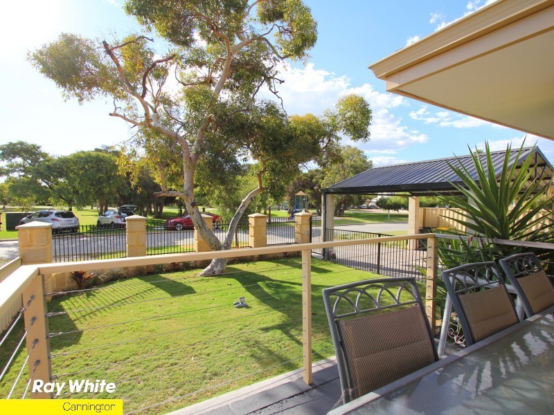 16 Aragon Way, Wilson WA 6107