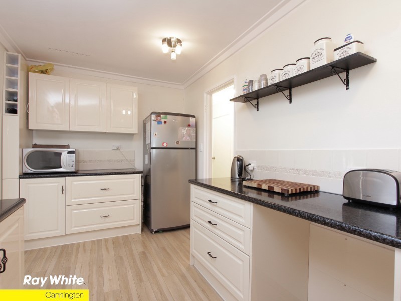 16 Aragon Way, Wilson WA 6107