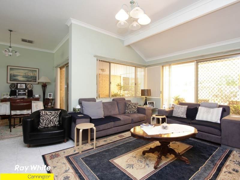 199 Wharf Street, Queens Park WA 6107