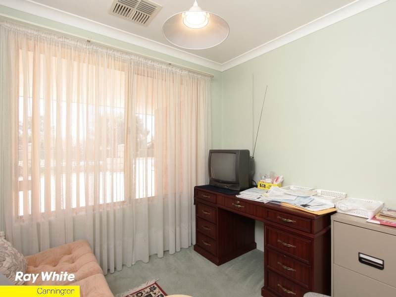 199 Wharf Street, Queens Park WA 6107