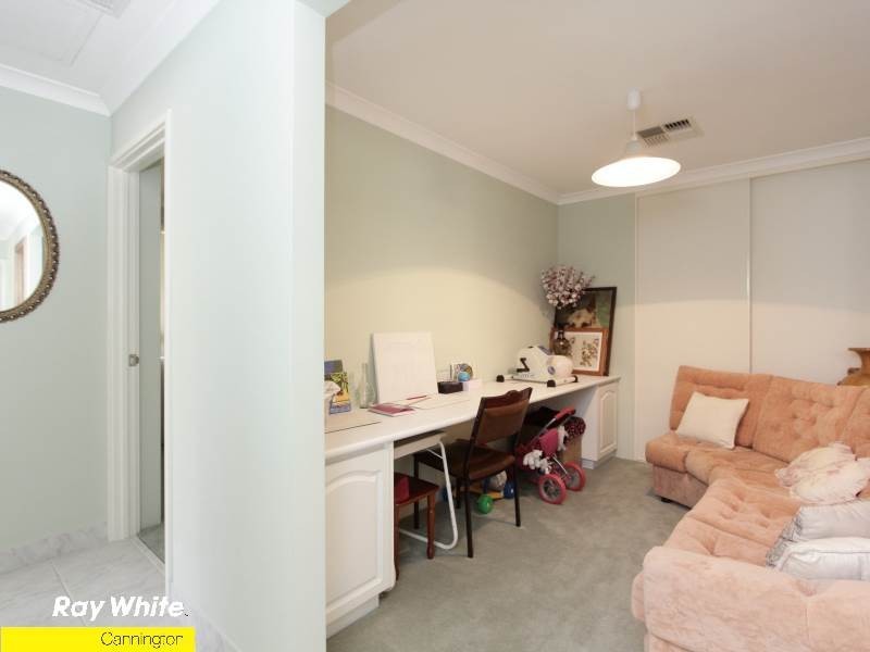 199 Wharf Street, Queens Park WA 6107