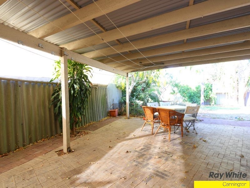 8 Meteor Street, Beckenham WA 6107