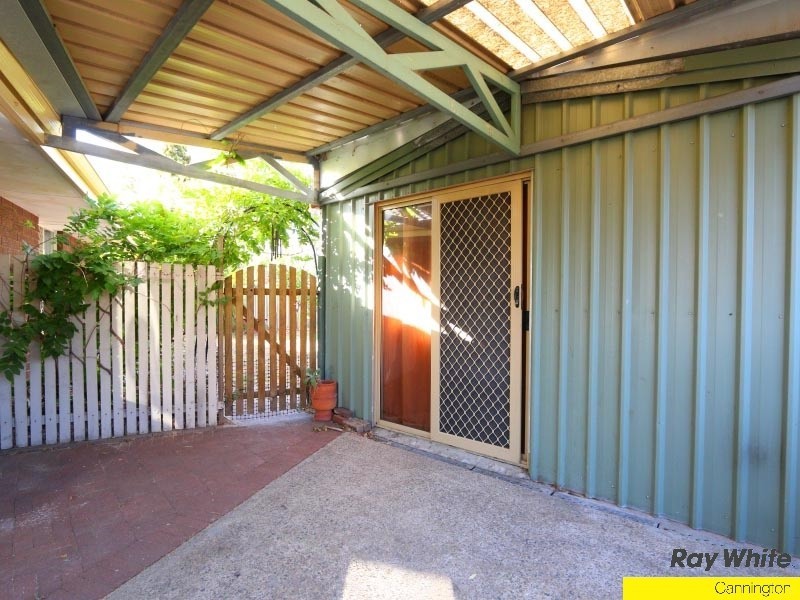 8 Meteor Street, Beckenham WA 6107