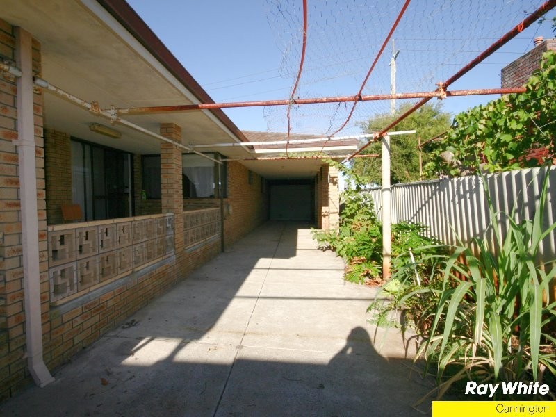 304 Railway Parade, East Cannington WA 6107