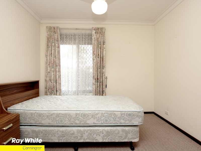 3/8 Manley Street, Cannington WA 6107