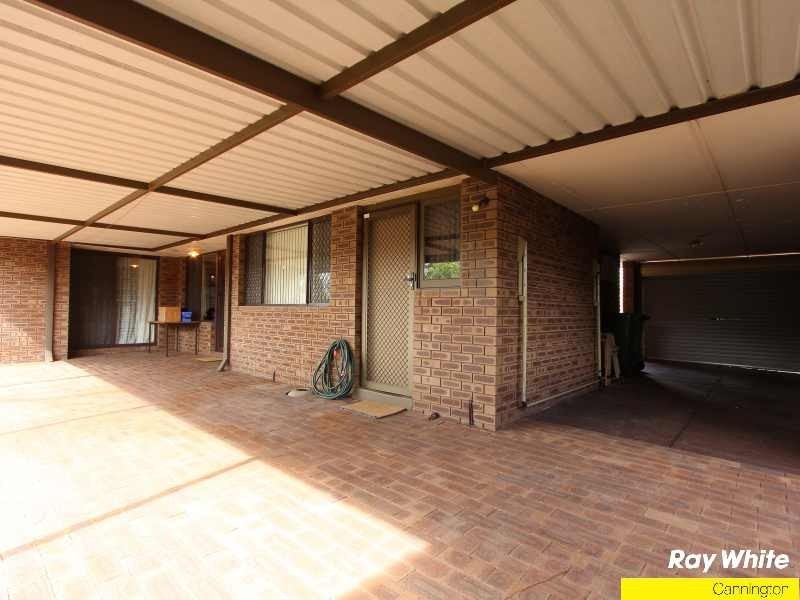 3/8 Manley Street, Cannington WA 6107