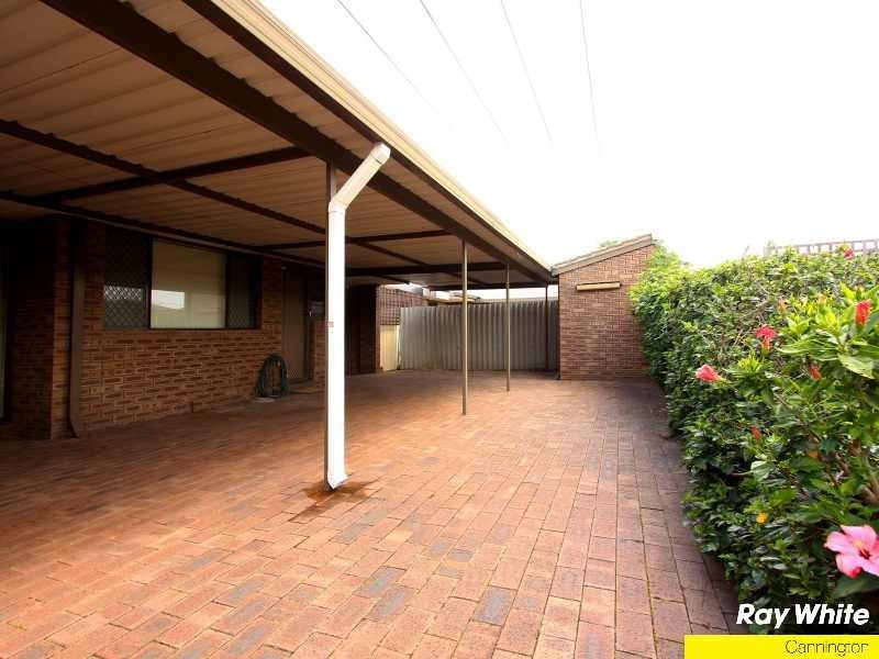 3/8 Manley Street, Cannington WA 6107