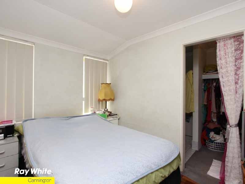 4 Fleming Avenue, Bentley WA 6102