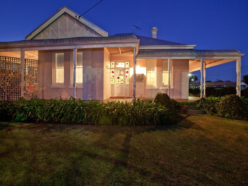 312 Railway Parade, East Cannington WA 6107