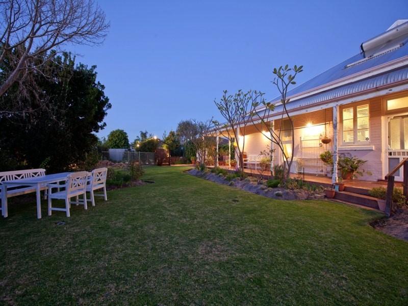 312 Railway Parade, East Cannington WA 6107