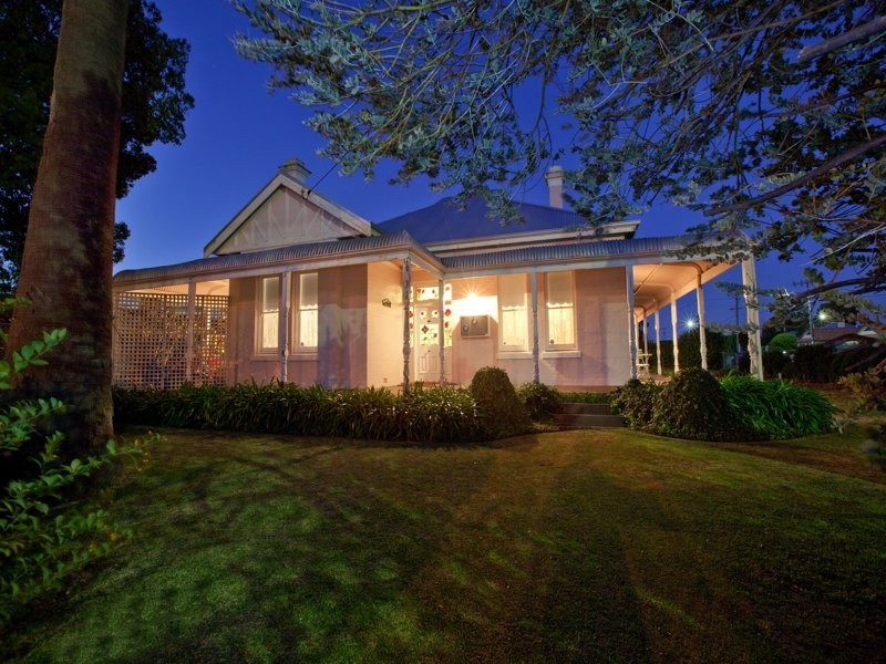 312 Railway Parade, East Cannington WA 6107